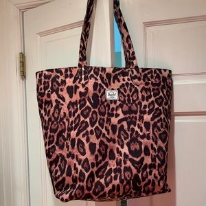 Leopard Herschel Tote Bag